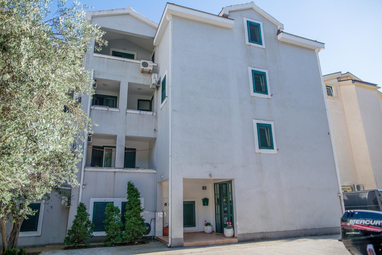 Apartman Zenta Petrovac Exterior foto