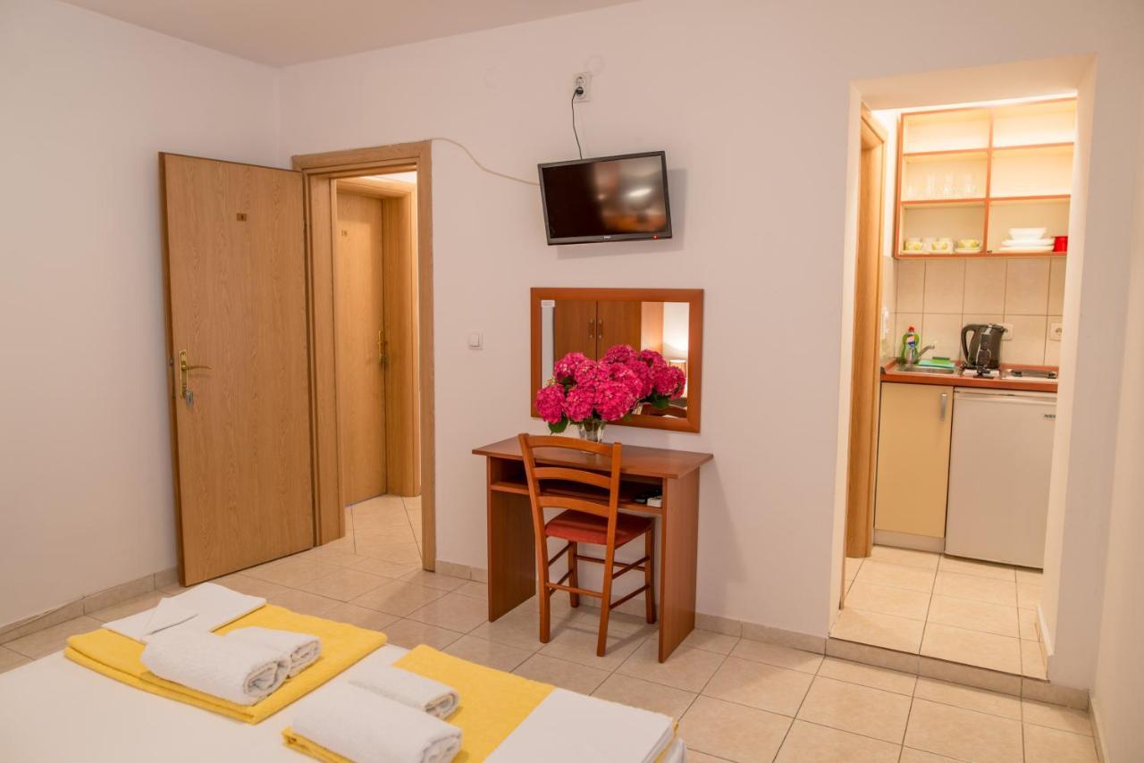 Apartman Zenta Petrovac Exterior foto